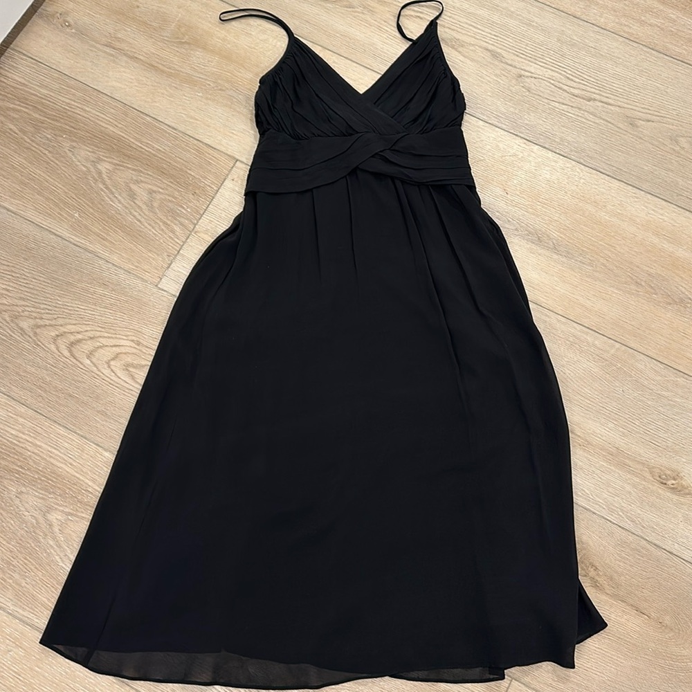 Women’s Theory dress size 2 black of silk and spandex. Side zipper. Like new